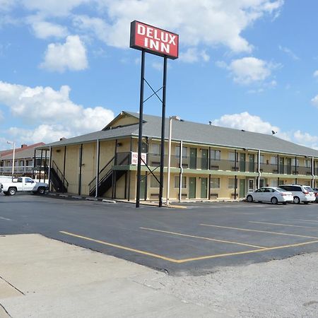 Delux Inn Tulsa Esterno foto
