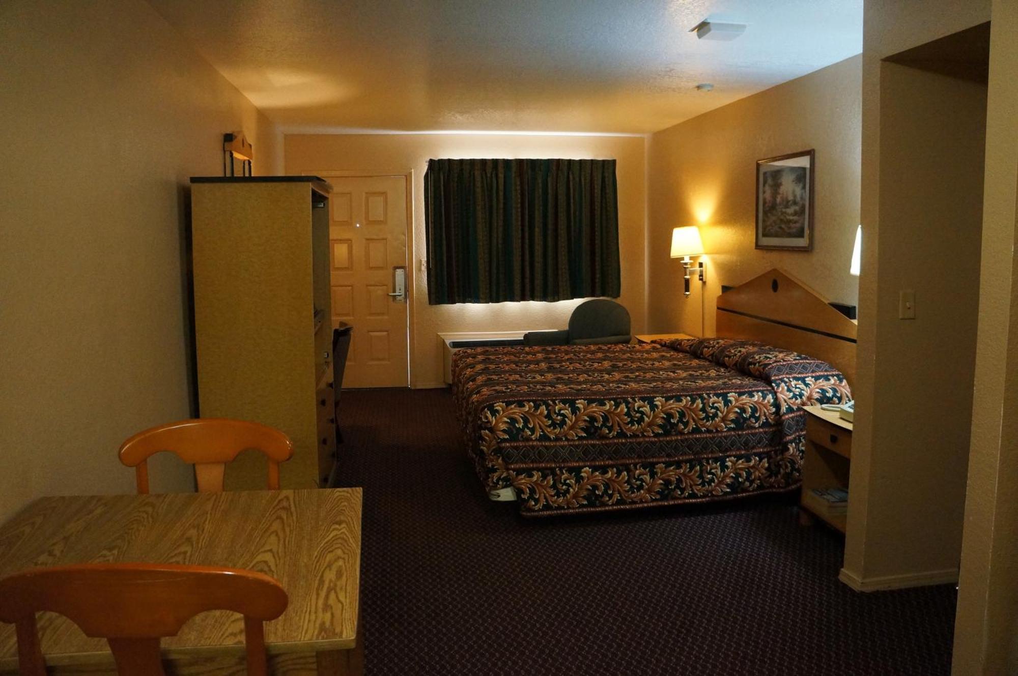 Delux Inn Tulsa Esterno foto
